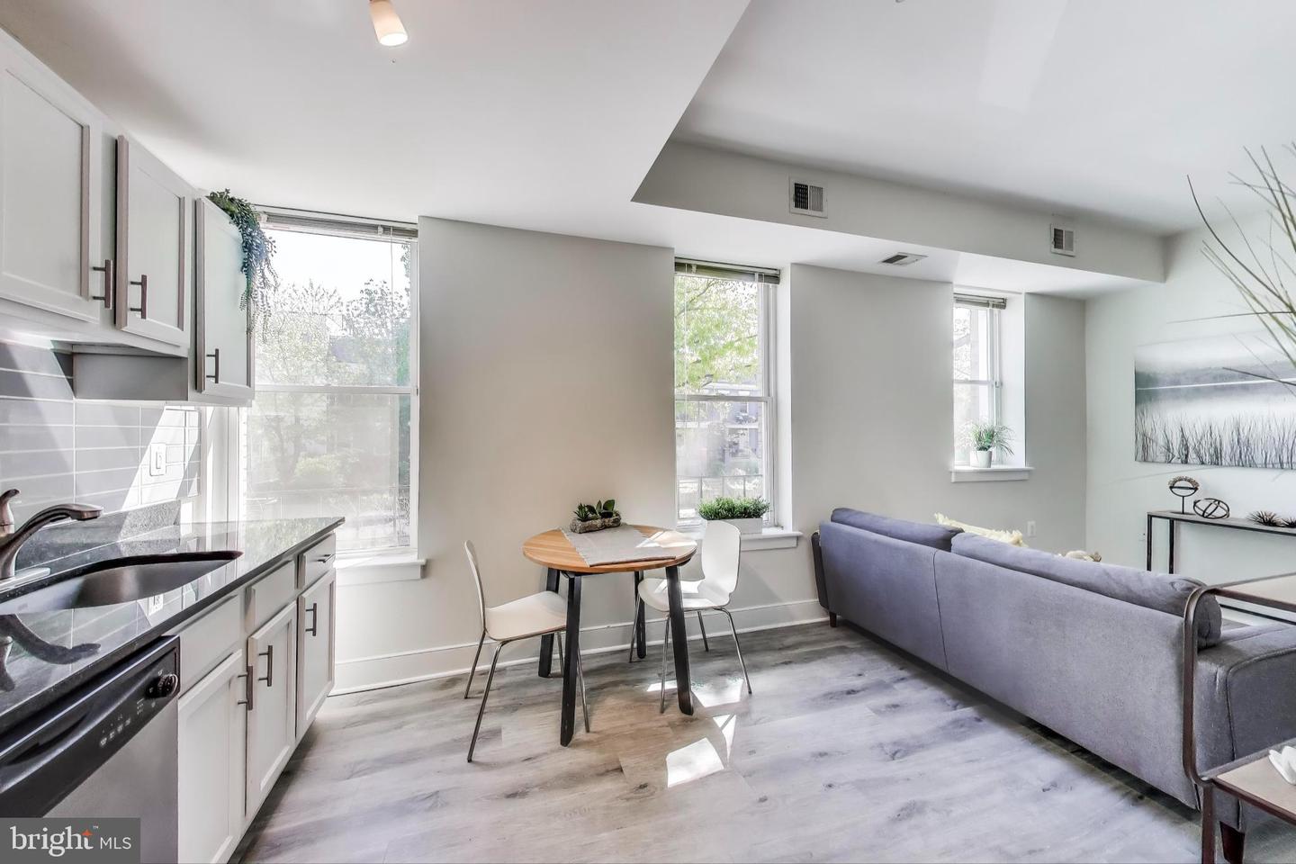 1106 COLUMBIA RD NW #103, WASHINGTON, District Of Columbia 20009, 2 Bedrooms Bedrooms, 5 Rooms Rooms,1 BathroomBathrooms,Residential,For sale,1106 COLUMBIA RD NW #103,DCDC2221088 MLS # DCDC2221088