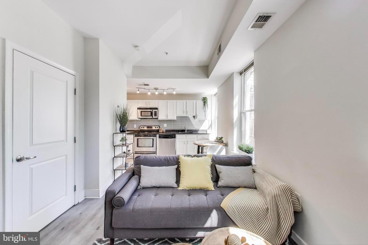 1106 COLUMBIA RD NW #103, WASHINGTON, District Of Columbia 20009, 2 Bedrooms Bedrooms, 5 Rooms Rooms,1 BathroomBathrooms,Residential,For sale,1106 COLUMBIA RD NW #103,DCDC2221088 MLS # DCDC2221088