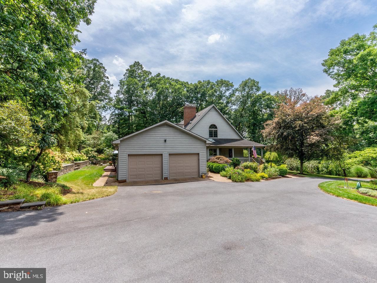 2555 KARAWOOD LN, ROCKINGHAM, Virginia 22801, 4 Bedrooms Bedrooms, ,5 BathroomsBathrooms,Residential,For sale,2555 KARAWOOD LN,VARO2002568 MLS # VARO2002568