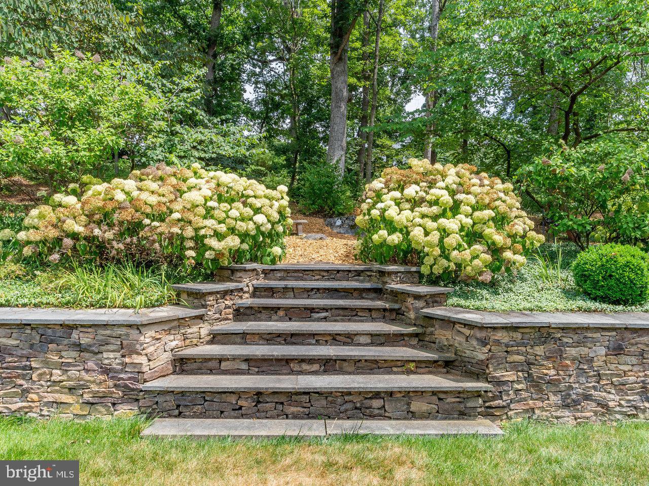2555 KARAWOOD LN, ROCKINGHAM, Virginia 22801, 4 Bedrooms Bedrooms, ,5 BathroomsBathrooms,Residential,For sale,2555 KARAWOOD LN,VARO2002568 MLS # VARO2002568