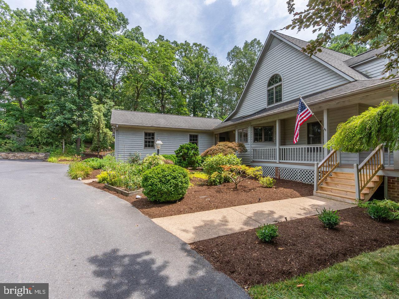 2555 KARAWOOD LN, ROCKINGHAM, Virginia 22801, 4 Bedrooms Bedrooms, ,5 BathroomsBathrooms,Residential,For sale,2555 KARAWOOD LN,VARO2002568 MLS # VARO2002568