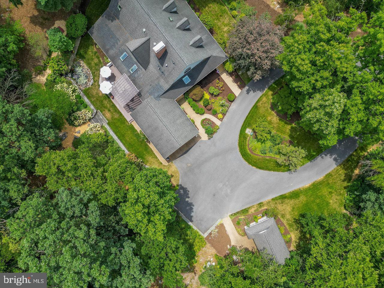 2555 KARAWOOD LN, ROCKINGHAM, Virginia 22801, 4 Bedrooms Bedrooms, ,5 BathroomsBathrooms,Residential,For sale,2555 KARAWOOD LN,VARO2002568 MLS # VARO2002568