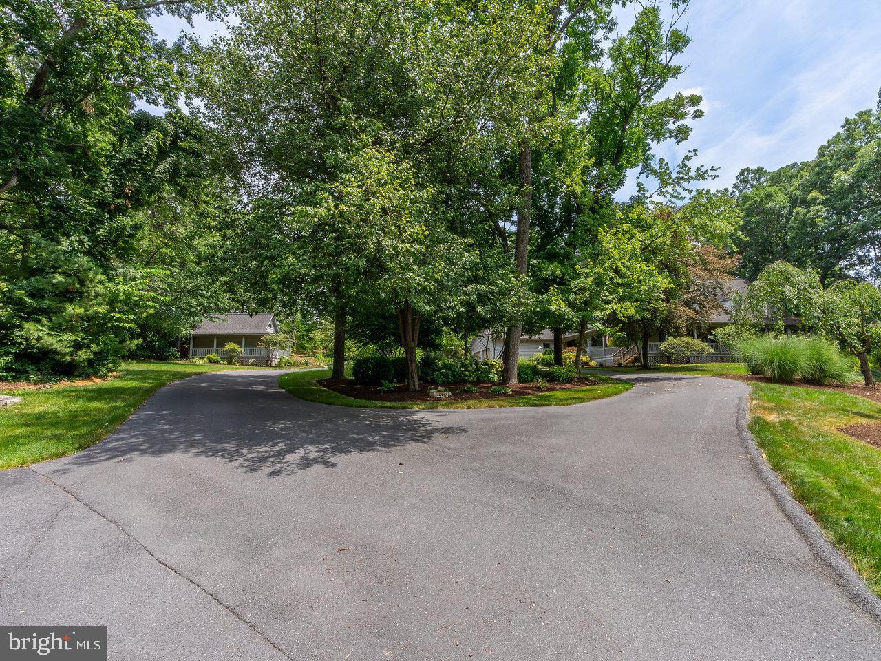 2555 KARAWOOD LN, ROCKINGHAM, Virginia 22801, 4 Bedrooms Bedrooms, ,5 BathroomsBathrooms,Residential,For sale,2555 KARAWOOD LN,VARO2002568 MLS # VARO2002568