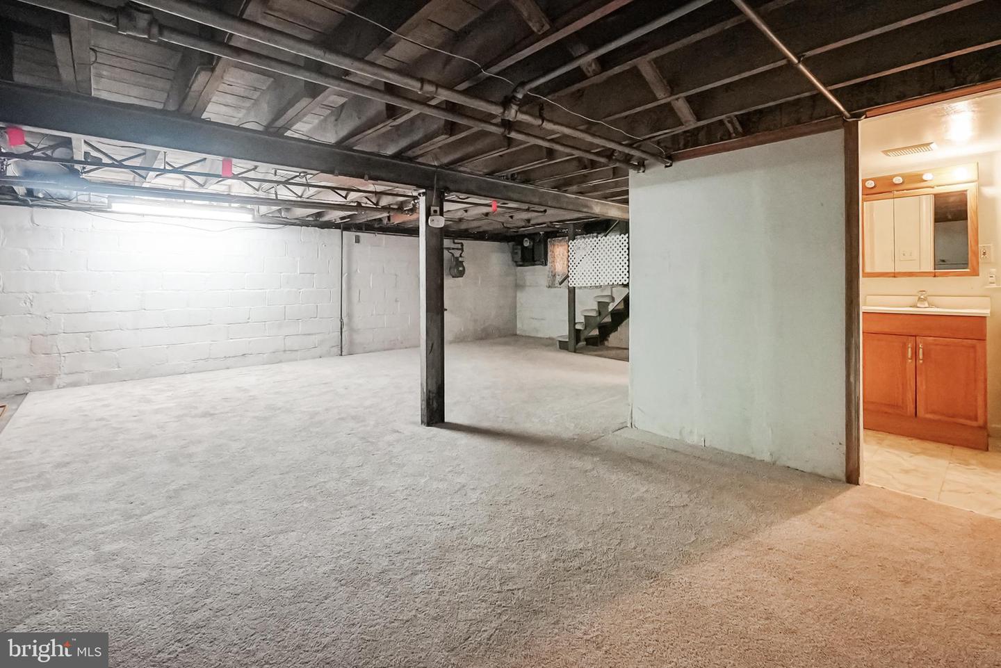 2826 EVARTS ST NE, WASHINGTON, District Of Columbia 20018, 3 Bedrooms Bedrooms, 5 Rooms Rooms,2 BathroomsBathrooms,Residential,For sale,2826 EVARTS ST NE,DCDC2221272 MLS # DCDC2221272