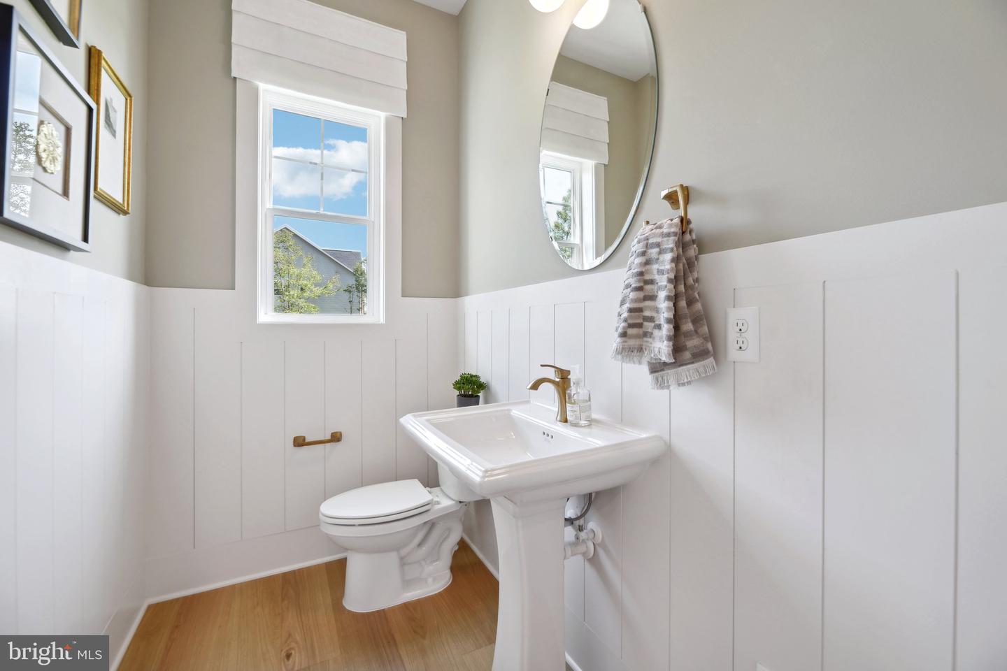 8276 COLLING MANOR CT, ALEXANDRIA, Virginia 22308, 6 Bedrooms Bedrooms, ,6 BathroomsBathrooms,Residential,For sale,8276 COLLING MANOR CT,VAFX2265908 MLS # VAFX2265908