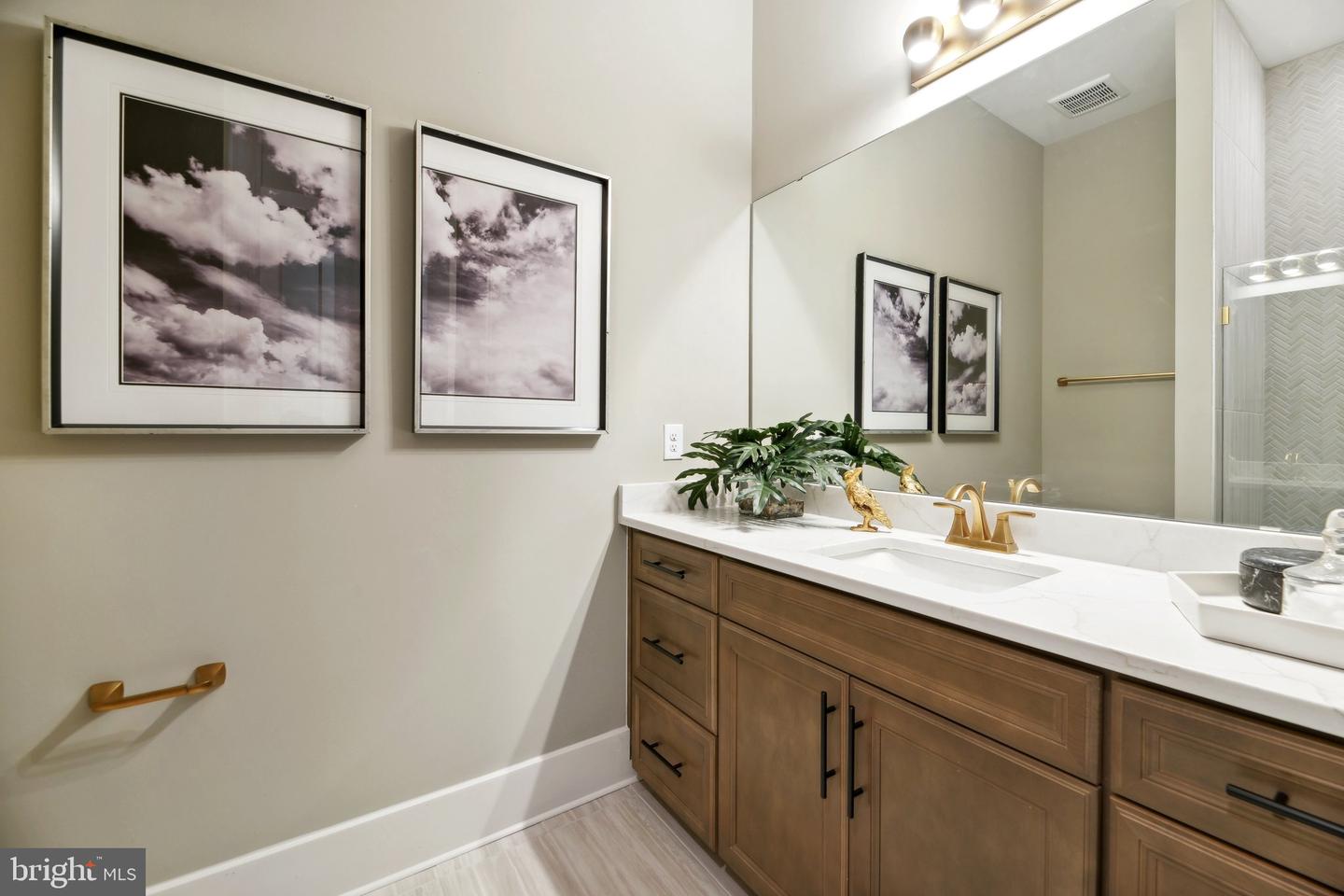 8276 COLLING MANOR CT, ALEXANDRIA, Virginia 22308, 6 Bedrooms Bedrooms, ,6 BathroomsBathrooms,Residential,For sale,8276 COLLING MANOR CT,VAFX2265908 MLS # VAFX2265908