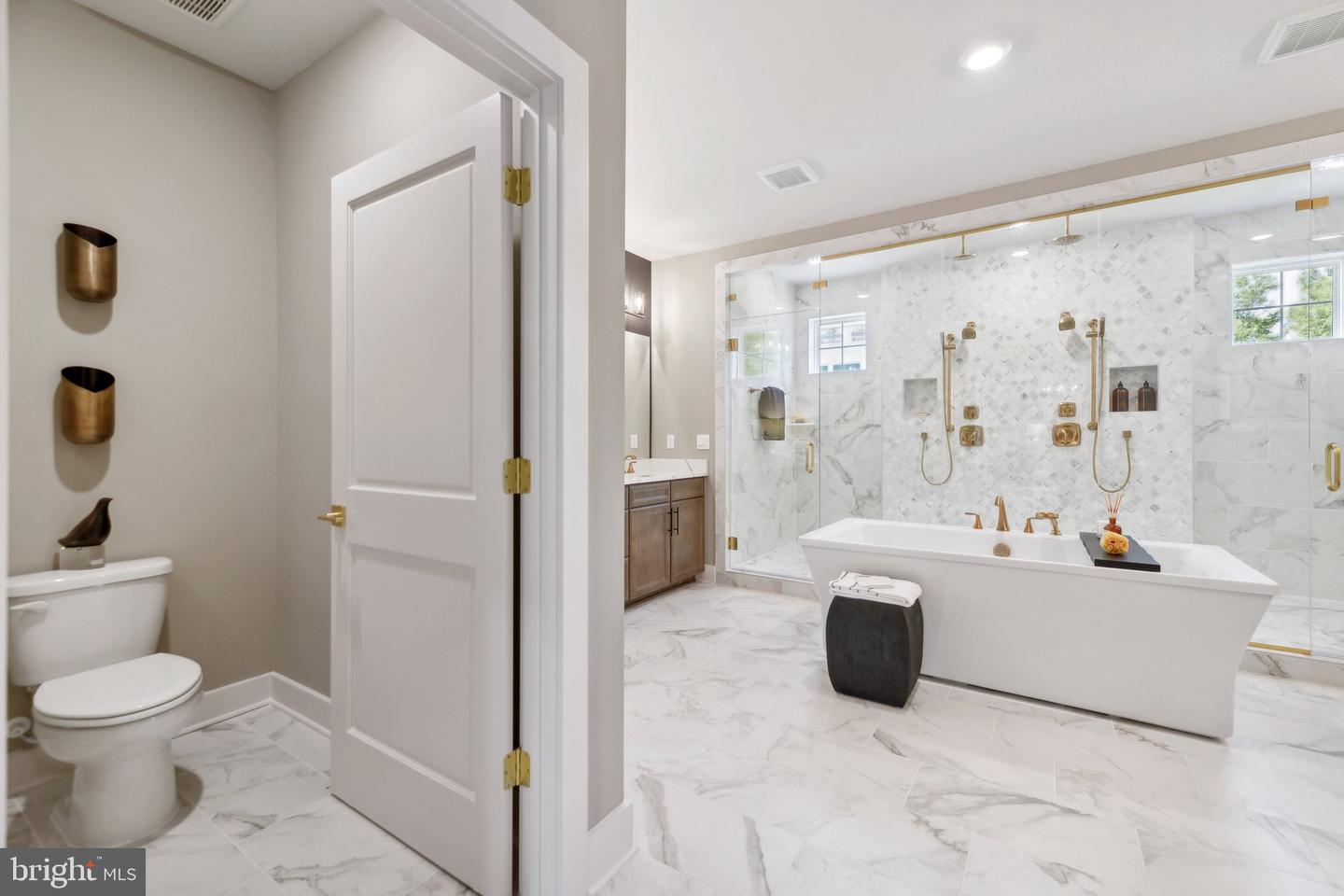 8276 COLLING MANOR CT, ALEXANDRIA, Virginia 22308, 6 Bedrooms Bedrooms, ,6 BathroomsBathrooms,Residential,For sale,8276 COLLING MANOR CT,VAFX2265908 MLS # VAFX2265908