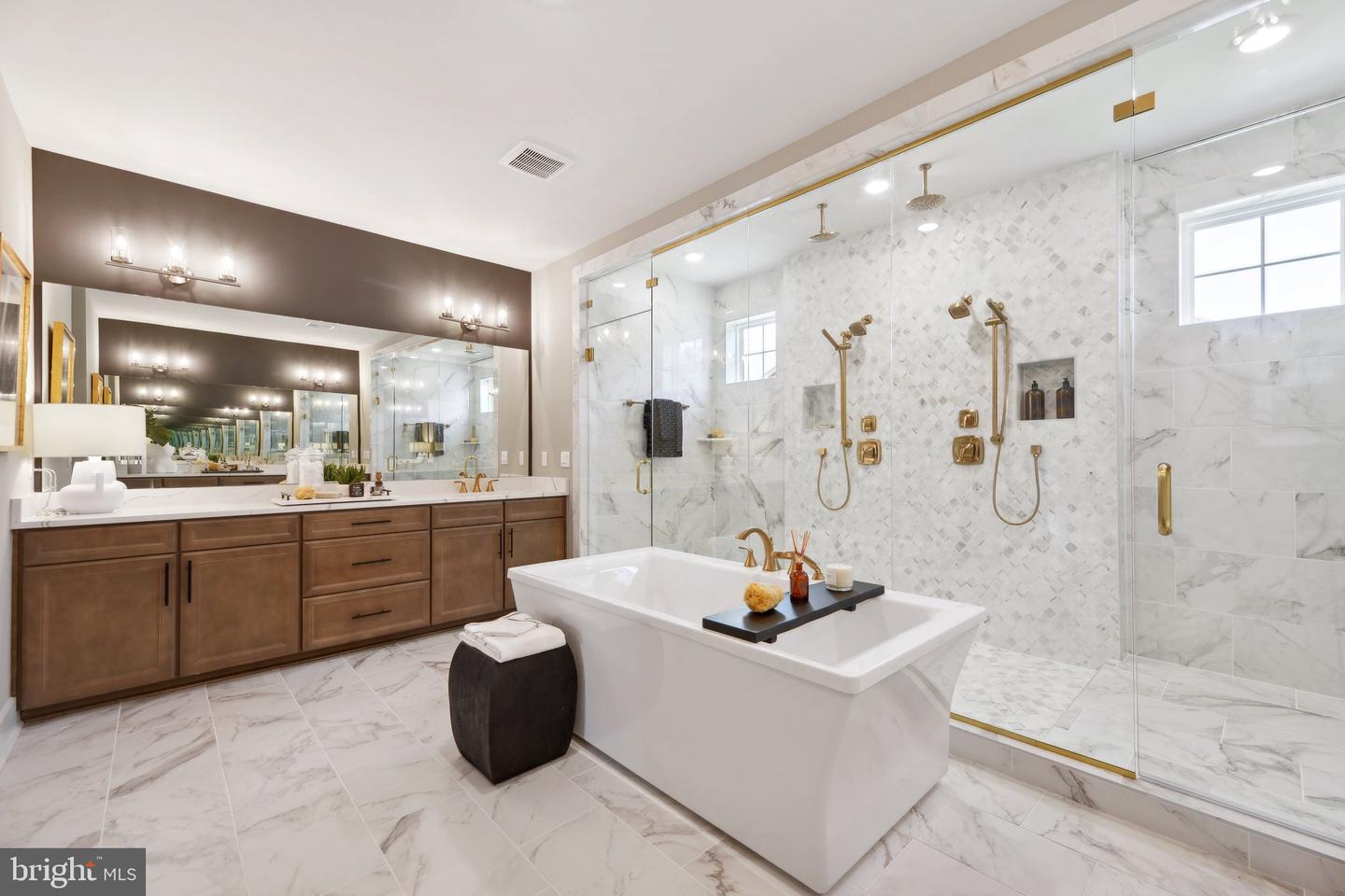 8276 COLLING MANOR CT, ALEXANDRIA, Virginia 22308, 6 Bedrooms Bedrooms, ,6 BathroomsBathrooms,Residential,For sale,8276 COLLING MANOR CT,VAFX2265908 MLS # VAFX2265908