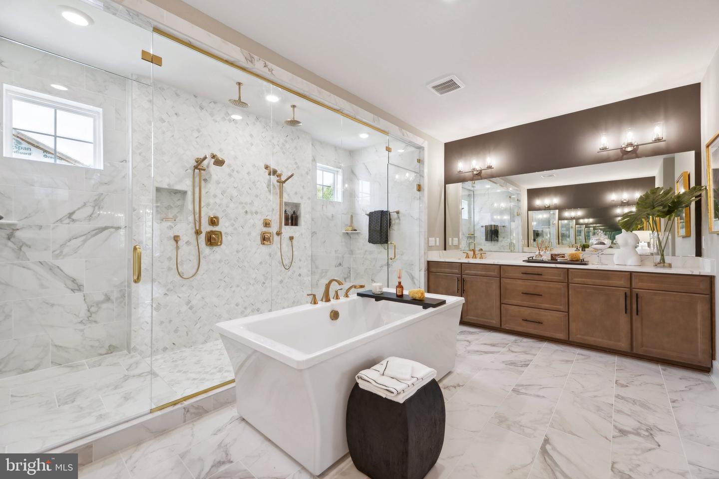 8276 COLLING MANOR CT, ALEXANDRIA, Virginia 22308, 6 Bedrooms Bedrooms, ,6 BathroomsBathrooms,Residential,For sale,8276 COLLING MANOR CT,VAFX2265908 MLS # VAFX2265908