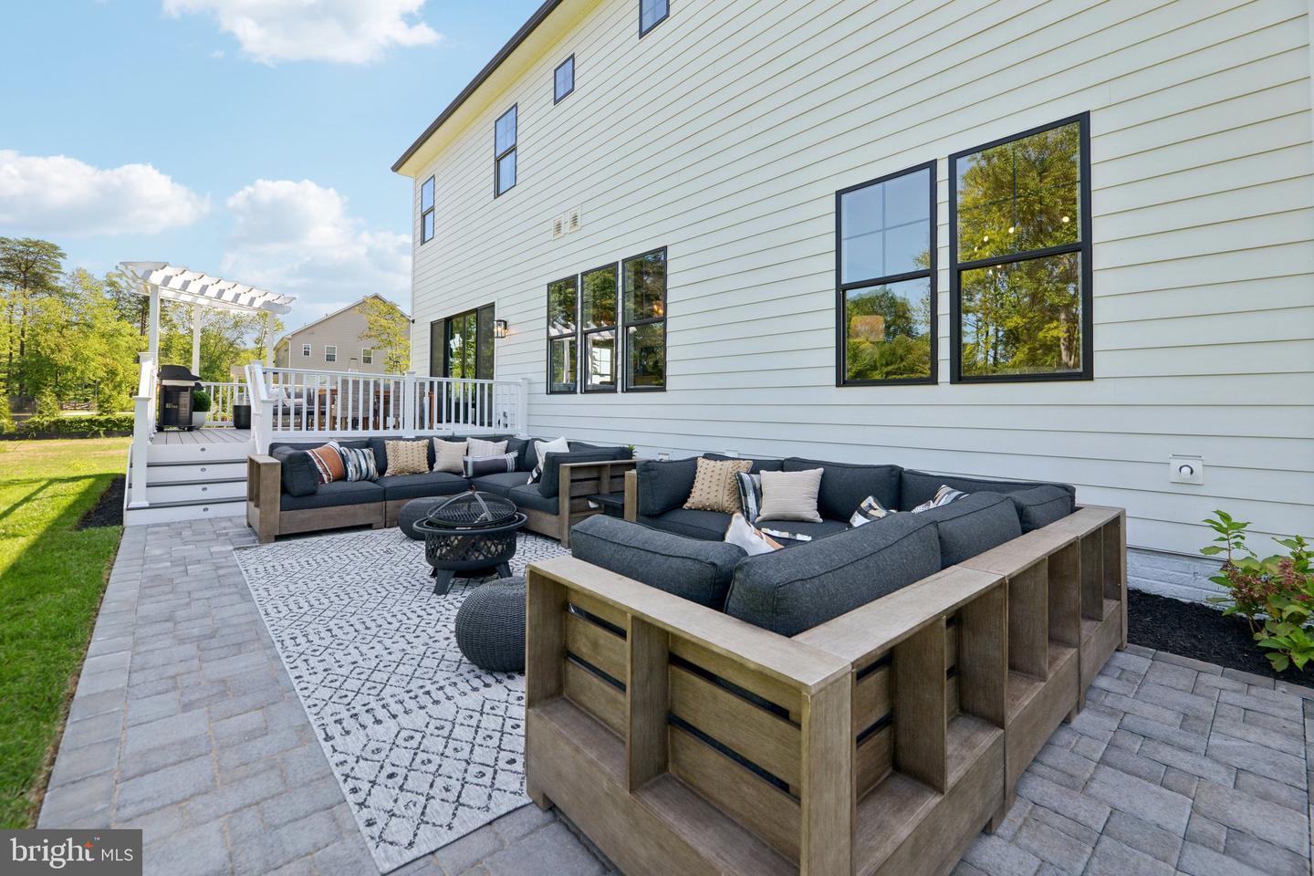 8276 COLLING MANOR CT, ALEXANDRIA, Virginia 22308, 6 Bedrooms Bedrooms, ,6 BathroomsBathrooms,Residential,For sale,8276 COLLING MANOR CT,VAFX2265908 MLS # VAFX2265908