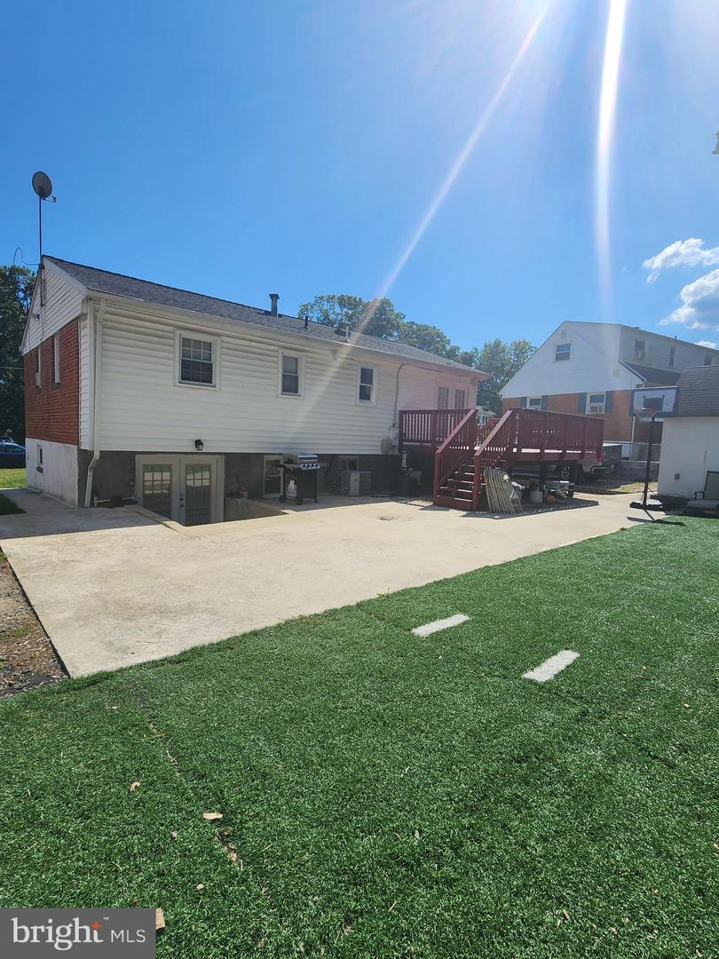 2036 CUMBERLAND DR, WOODBRIDGE, Virginia 22191, 5 Bedrooms Bedrooms, ,2 BathroomsBathrooms,Residential,For sale,2036 CUMBERLAND DR,VAPW2103638 MLS # VAPW2103638