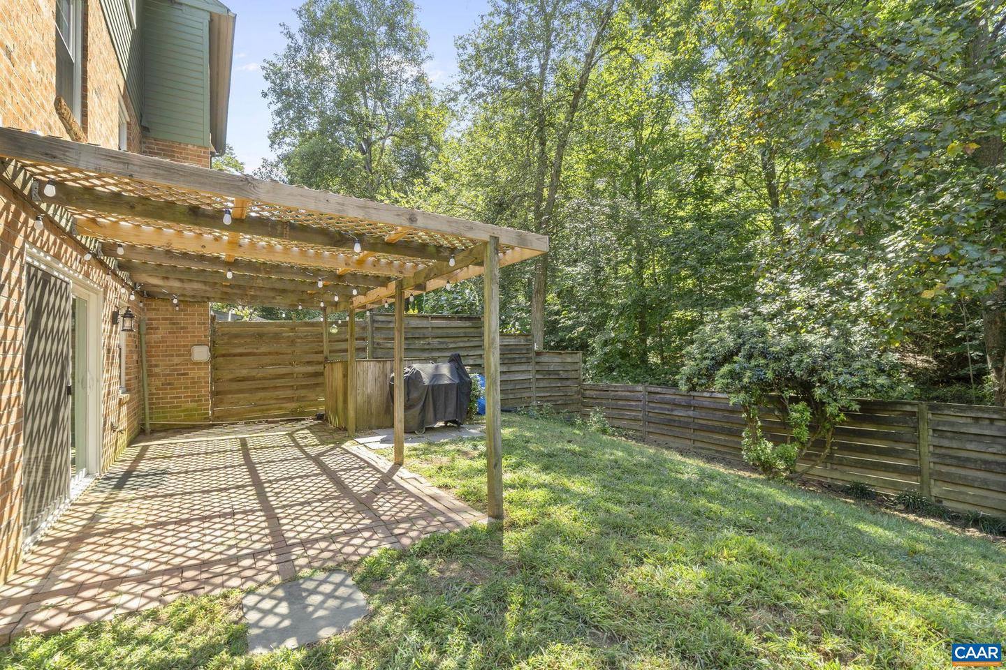97 GEORGETOWN GREEN, CHARLOTTESVILLE, Virginia 22901, 3 Bedrooms Bedrooms, ,2 BathroomsBathrooms,Residential,For sale,97 GEORGETOWN GREEN,668770 MLS # 668770
