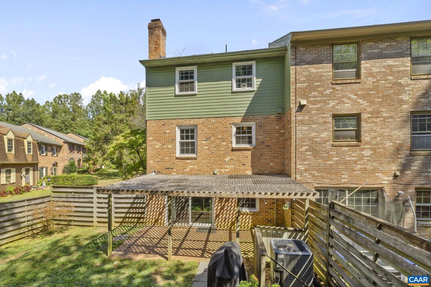 97 GEORGETOWN GREEN, CHARLOTTESVILLE, Virginia 22901, 3 Bedrooms Bedrooms, ,2 BathroomsBathrooms,Residential,For sale,97 GEORGETOWN GREEN,668770 MLS # 668770