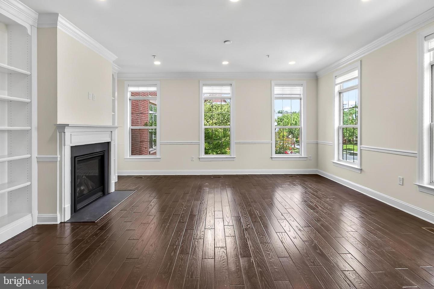 322 N GEORGE MASON DR, ARLINGTON, Virginia 22203, 5 Bedrooms Bedrooms, ,4 BathroomsBathrooms,Residential,For sale,322 N GEORGE MASON DR,VAAR2063378 MLS # VAAR2063378