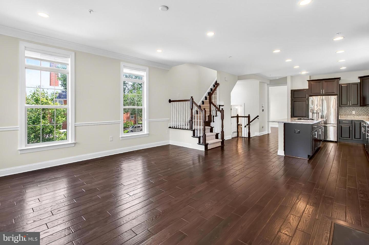 322 N GEORGE MASON DR, ARLINGTON, Virginia 22203, 5 Bedrooms Bedrooms, ,4 BathroomsBathrooms,Residential,For sale,322 N GEORGE MASON DR,VAAR2063378 MLS # VAAR2063378