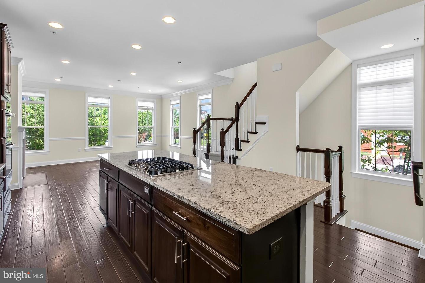 322 N GEORGE MASON DR, ARLINGTON, Virginia 22203, 5 Bedrooms Bedrooms, ,4 BathroomsBathrooms,Residential,For sale,322 N GEORGE MASON DR,VAAR2063378 MLS # VAAR2063378