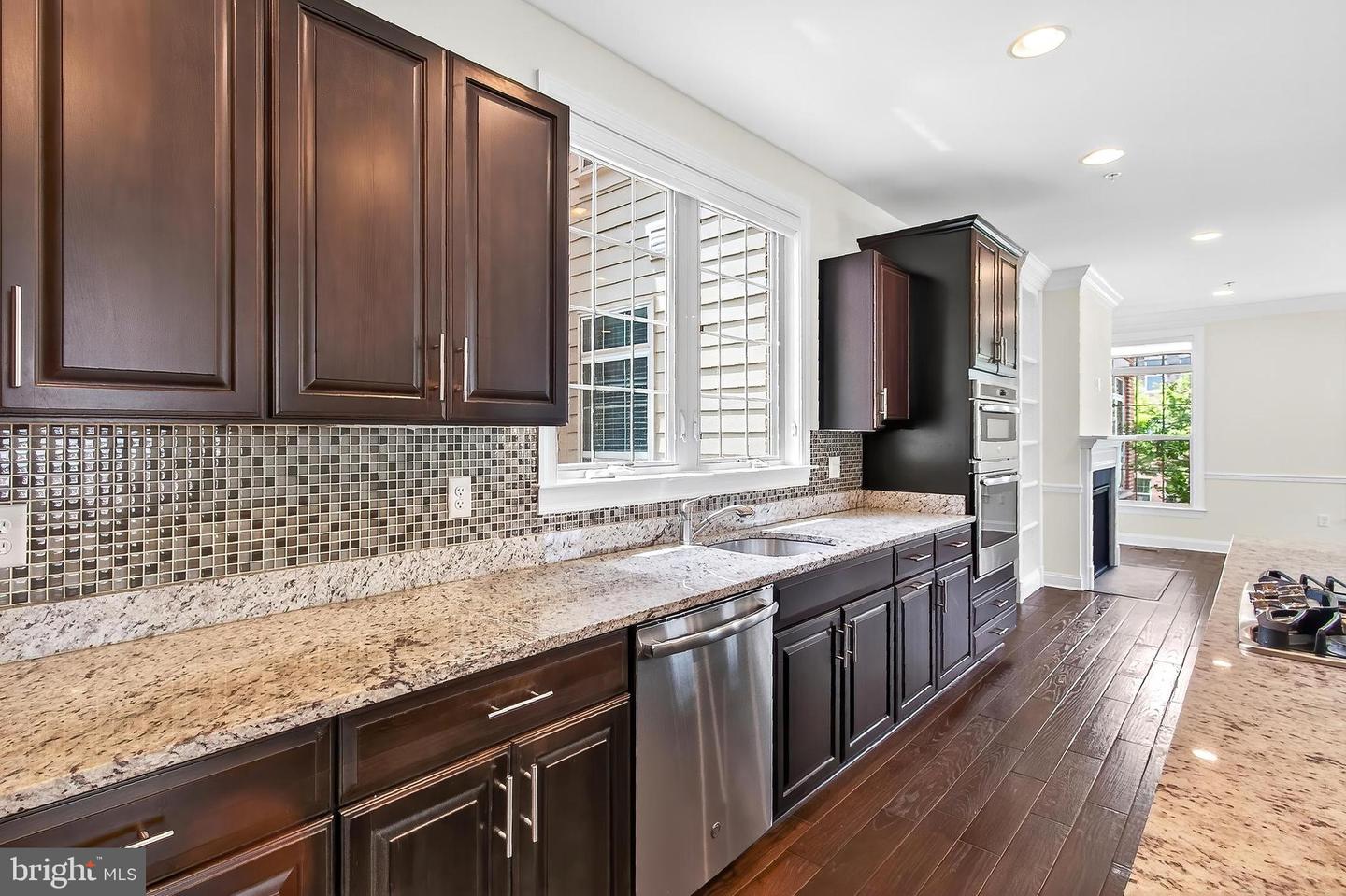 322 N GEORGE MASON DR, ARLINGTON, Virginia 22203, 5 Bedrooms Bedrooms, ,4 BathroomsBathrooms,Residential,For sale,322 N GEORGE MASON DR,VAAR2063378 MLS # VAAR2063378