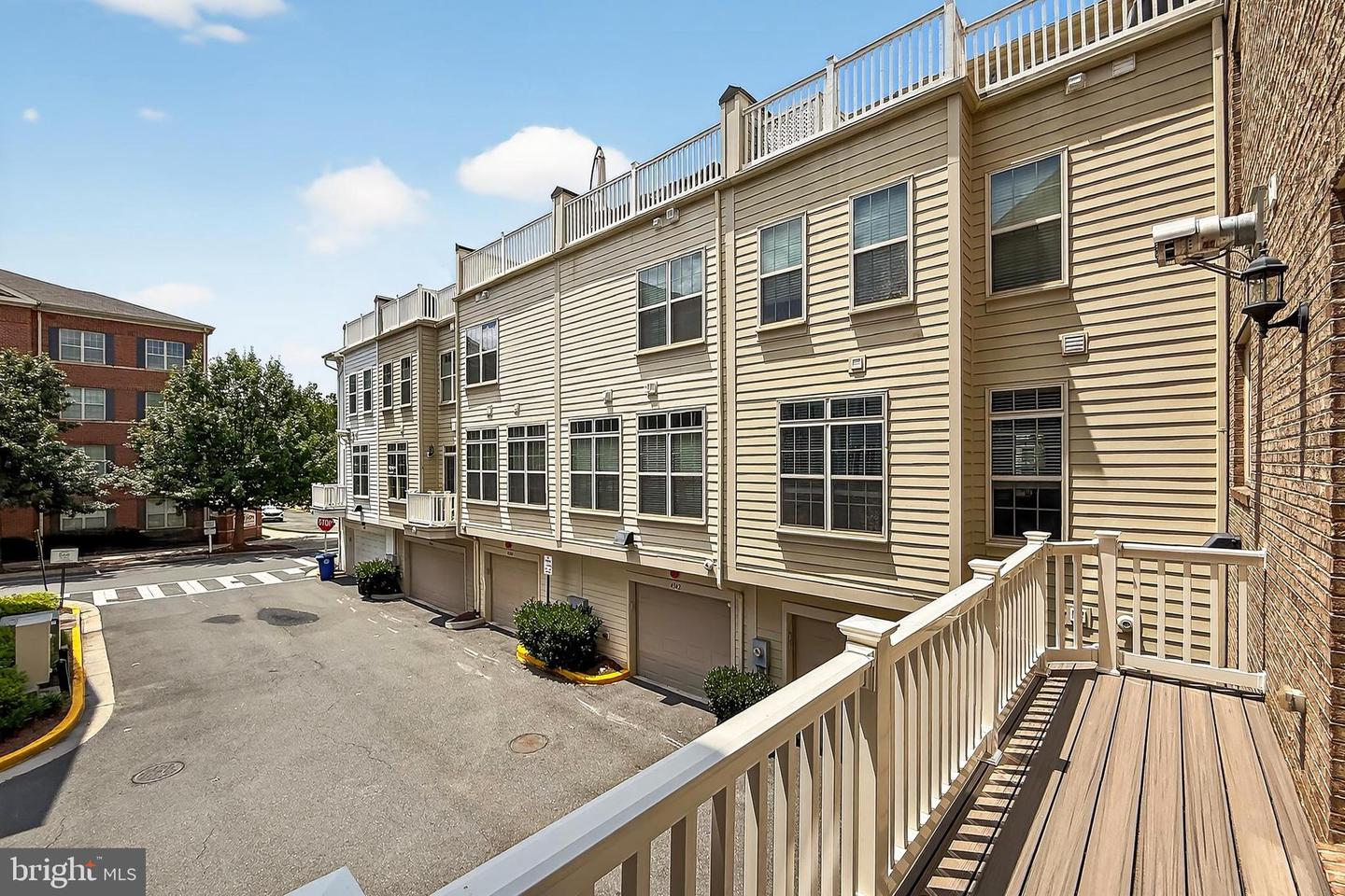 322 N GEORGE MASON DR, ARLINGTON, Virginia 22203, 5 Bedrooms Bedrooms, ,4 BathroomsBathrooms,Residential,For sale,322 N GEORGE MASON DR,VAAR2063378 MLS # VAAR2063378