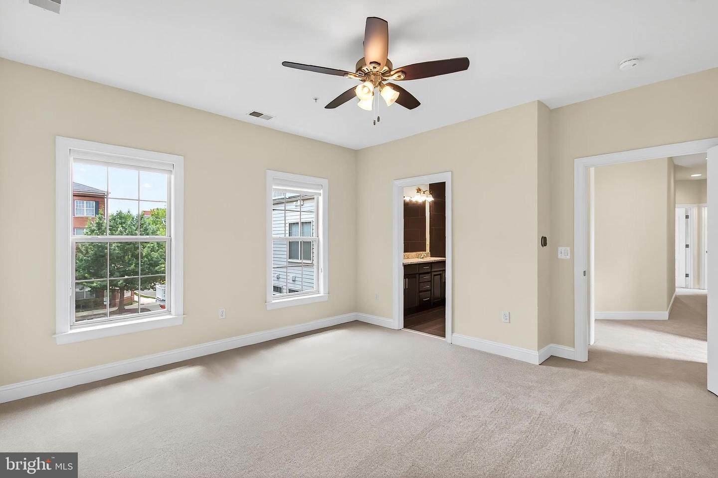 322 N GEORGE MASON DR, ARLINGTON, Virginia 22203, 5 Bedrooms Bedrooms, ,4 BathroomsBathrooms,Residential,For sale,322 N GEORGE MASON DR,VAAR2063378 MLS # VAAR2063378
