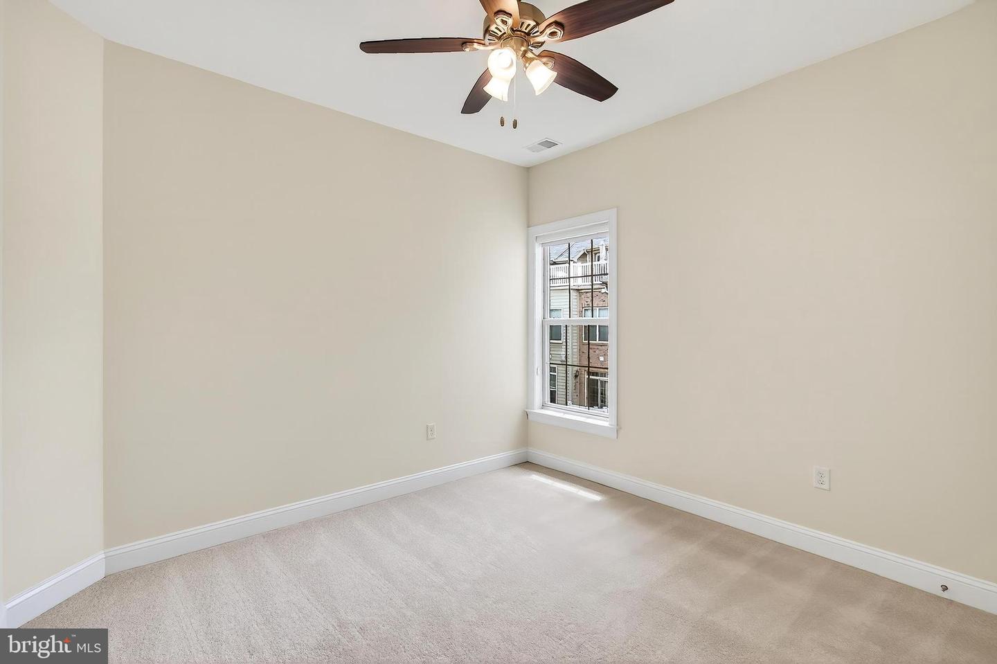 322 N GEORGE MASON DR, ARLINGTON, Virginia 22203, 5 Bedrooms Bedrooms, ,4 BathroomsBathrooms,Residential,For sale,322 N GEORGE MASON DR,VAAR2063378 MLS # VAAR2063378