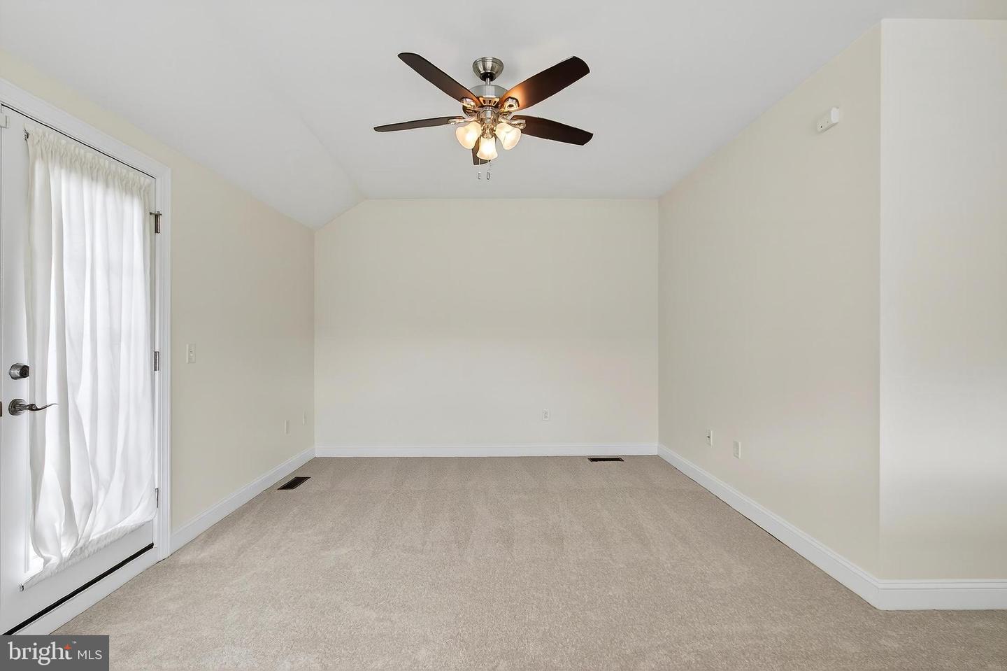322 N GEORGE MASON DR, ARLINGTON, Virginia 22203, 5 Bedrooms Bedrooms, ,4 BathroomsBathrooms,Residential,For sale,322 N GEORGE MASON DR,VAAR2063378 MLS # VAAR2063378