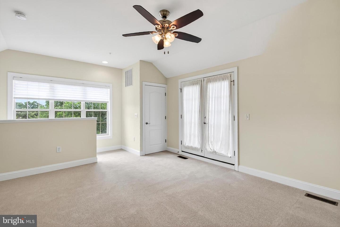 322 N GEORGE MASON DR, ARLINGTON, Virginia 22203, 5 Bedrooms Bedrooms, ,4 BathroomsBathrooms,Residential,For sale,322 N GEORGE MASON DR,VAAR2063378 MLS # VAAR2063378