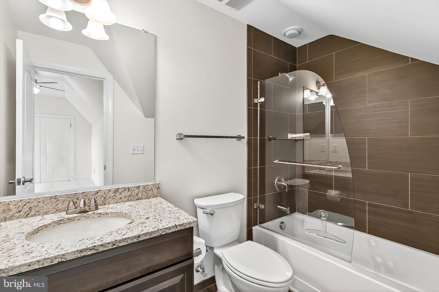 322 N GEORGE MASON DR, ARLINGTON, Virginia 22203, 5 Bedrooms Bedrooms, ,4 BathroomsBathrooms,Residential,For sale,322 N GEORGE MASON DR,VAAR2063378 MLS # VAAR2063378