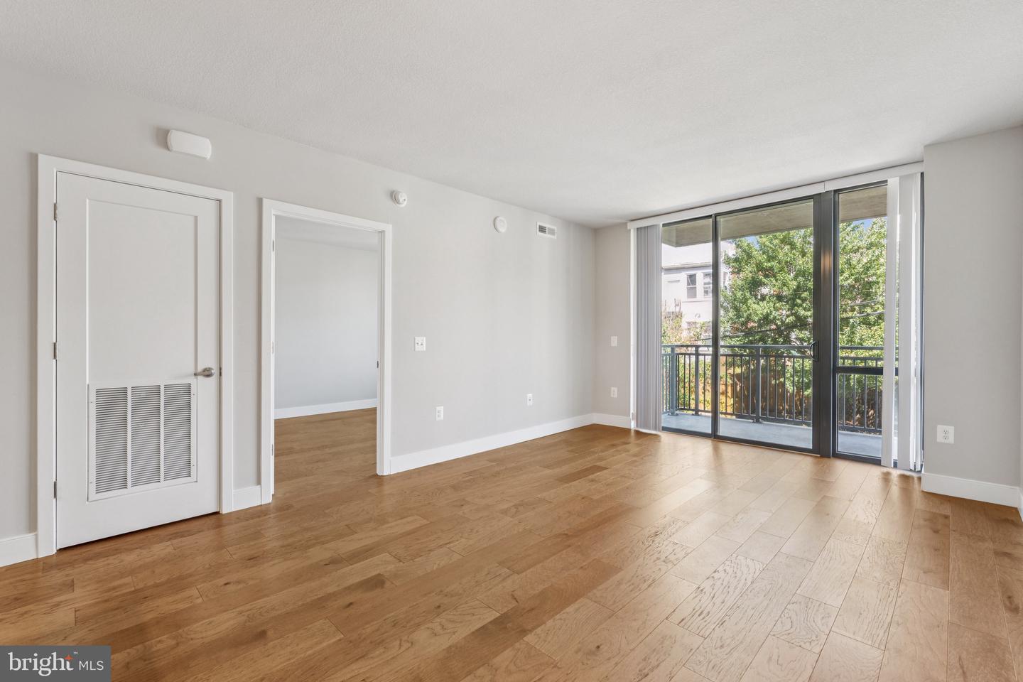 50 FLORIDA AVE NE #310, WASHINGTON, District Of Columbia 20002, 1 Bedroom Bedrooms, ,1 BathroomBathrooms,Residential,For sale,50 FLORIDA AVE NE #310,DCDC2221328 MLS # DCDC2221328