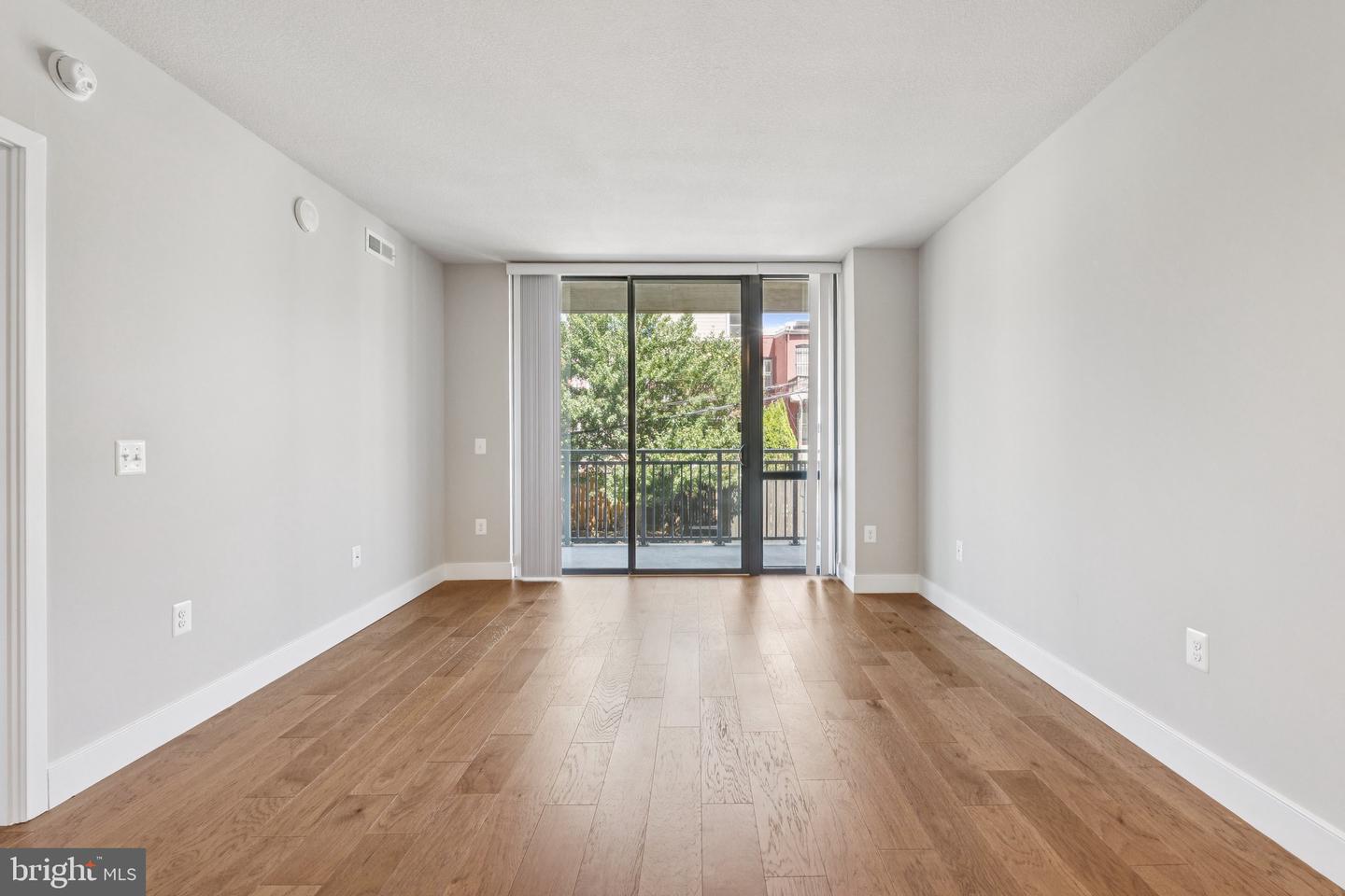 50 FLORIDA AVE NE #310, WASHINGTON, District Of Columbia 20002, 1 Bedroom Bedrooms, ,1 BathroomBathrooms,Residential,For sale,50 FLORIDA AVE NE #310,DCDC2221328 MLS # DCDC2221328