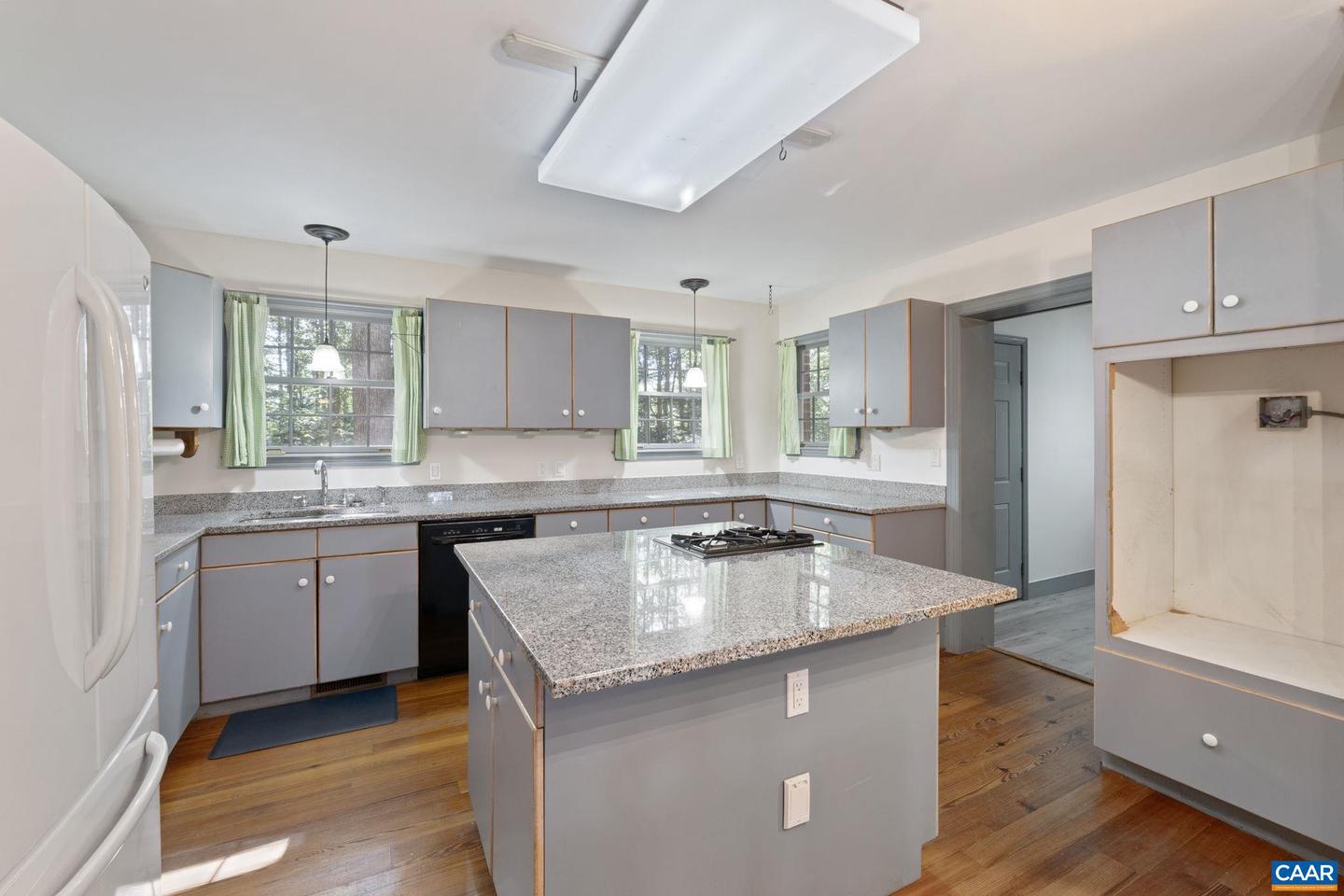 318 MILLER SCHOOL RD, CHARLOTTESVILLE, Virginia 22903, 4 Bedrooms Bedrooms, ,2 BathroomsBathrooms,Residential,For sale,318 MILLER SCHOOL RD,668774 MLS # 668774