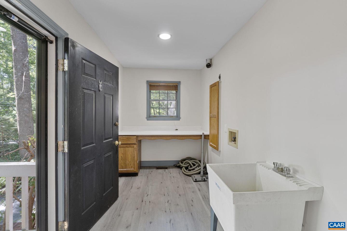 318 MILLER SCHOOL RD, CHARLOTTESVILLE, Virginia 22903, 4 Bedrooms Bedrooms, ,2 BathroomsBathrooms,Residential,For sale,318 MILLER SCHOOL RD,668774 MLS # 668774
