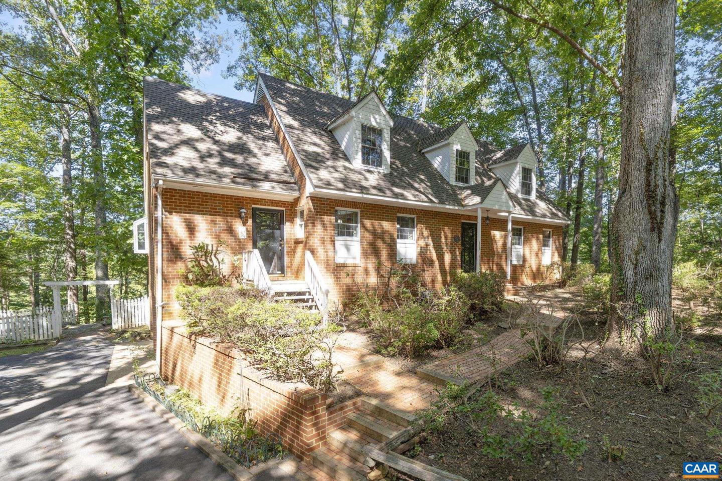 318 MILLER SCHOOL RD, CHARLOTTESVILLE, Virginia 22903, 4 Bedrooms Bedrooms, ,2 BathroomsBathrooms,Residential,For sale,318 MILLER SCHOOL RD,668774 MLS # 668774