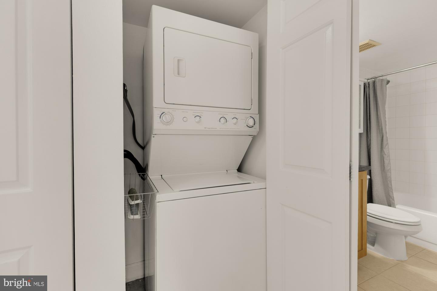 3601 38TH ST NW #303, WASHINGTON, District Of Columbia 20016, 1 Bedroom Bedrooms, ,1 BathroomBathrooms,Residential,For sale,3601 38TH ST NW #303,DCDC2221216 MLS # DCDC2221216 3601 38TH ST NW #303, WASHINGTON, District Of Columbia 20016, 1 Bedroom Bedrooms, ,1 BathroomBathrooms,Residential,For sale,3601 38TH ST NW #303,DCDC2221216 MLS # DCDC2221216