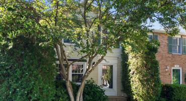 7894 TYSON OAKS CIR, VIENNA, Virginia 22182, 3 Bedrooms Bedrooms, ,2 BathroomsBathrooms,Residential,For sale,7894 TYSON OAKS CIR,VAFX2265694 MLS # VAFX2265694