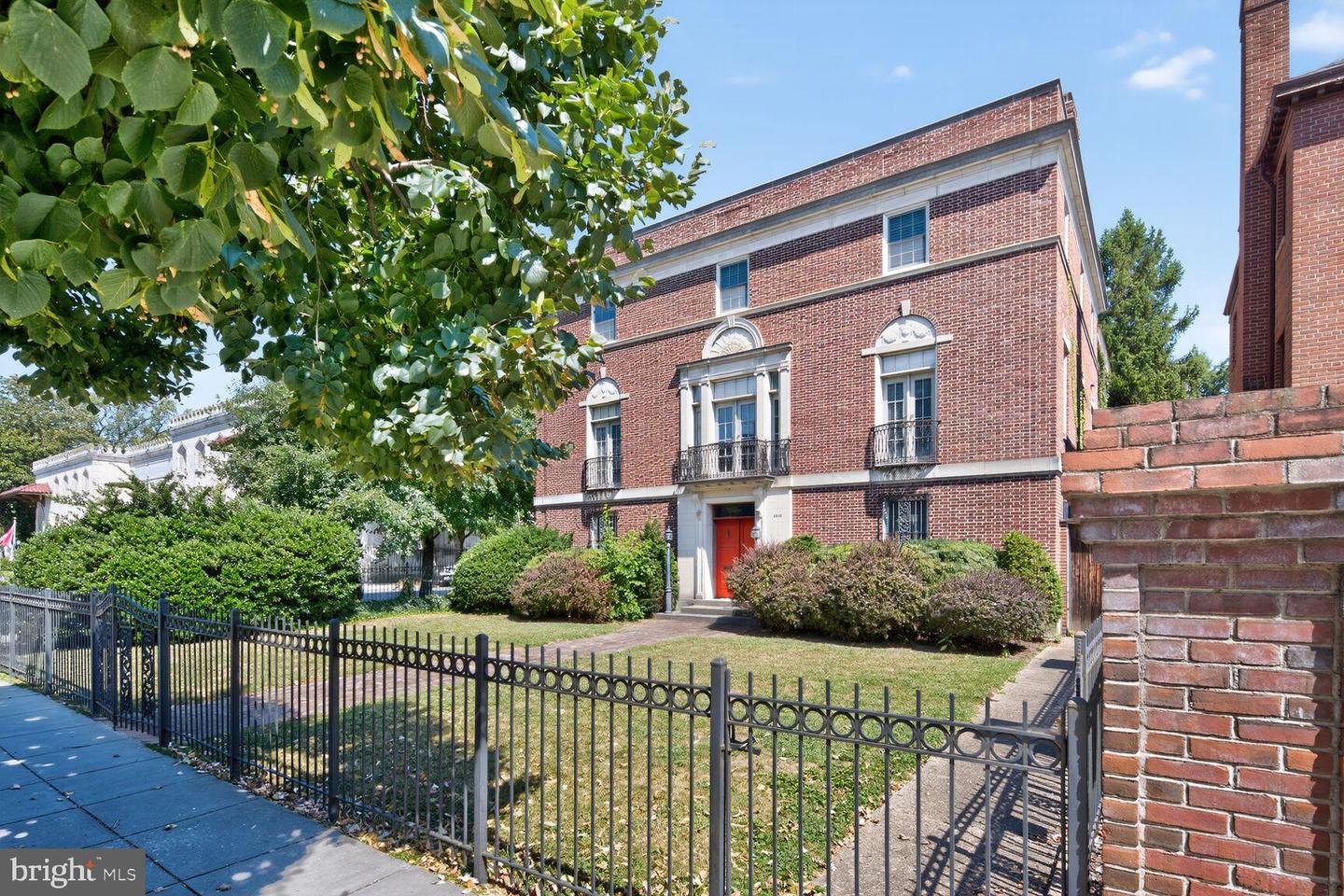 2539 MASSACHUSETTS AVE NW, WASHINGTON, District Of Columbia 20008, 5 Bedrooms Bedrooms, 11 Rooms Rooms,5 BathroomsBathrooms,Residential,For sale,2539 MASSACHUSETTS AVE NW,DCDC2221234 MLS # DCDC2221234