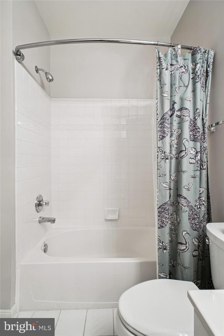 2663 MANHATTAN PL #310, VIENNA, Virginia 22180, 2 Bedrooms Bedrooms, ,2 BathroomsBathrooms,Residential,For sale,2663 MANHATTAN PL #310,VAFX2265866 MLS # VAFX2265866