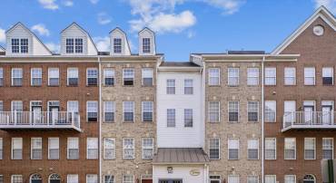 2663 MANHATTAN PL #310, VIENNA, Virginia 22180, 2 Bedrooms Bedrooms, ,2 BathroomsBathrooms,Residential,For sale,2663 MANHATTAN PL #310,VAFX2265866 MLS # VAFX2265866