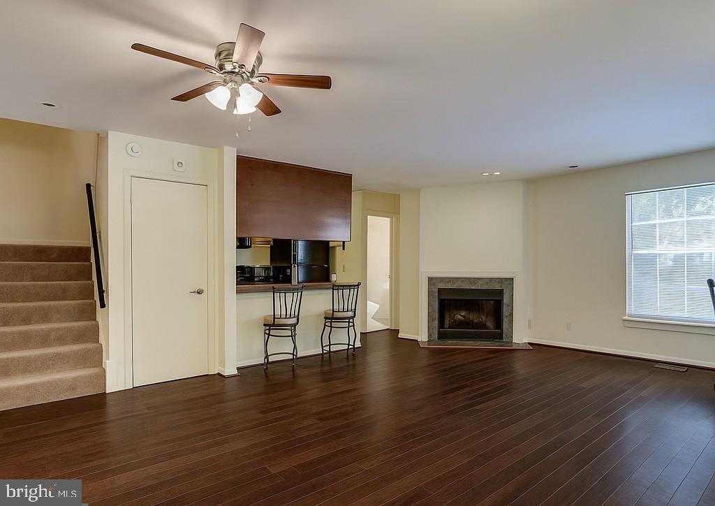 12183 OLD SALEM CT, WOODBRIDGE, Virginia 22192, 3 Bedrooms Bedrooms, ,2 BathroomsBathrooms,Residential,For sale,12183 OLD SALEM CT,VAPW2103632 MLS # VAPW2103632