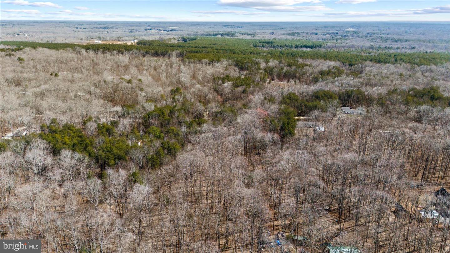 197 HOLLY GROVE CT, BUMPASS, Virginia 23024, 3 Bedrooms Bedrooms, ,2 BathroomsBathrooms,Residential,For sale,197 HOLLY GROVE CT,VALA2007312 MLS # VALA2007312 197 HOLLY GROVE CT, BUMPASS, Virginia 23024, 3 Bedrooms Bedrooms, ,2 BathroomsBathrooms,Residential,For sale,197 HOLLY GROVE CT,VALA2007312 MLS # VALA2007312