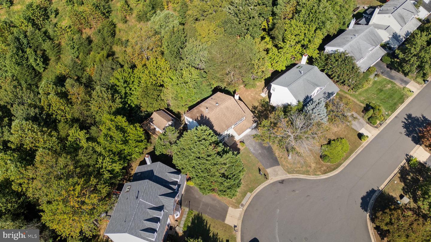 17448 TERRI CT, DUMFRIES, Virginia 22026, 4 Bedrooms Bedrooms, 16 Rooms Rooms,2 BathroomsBathrooms,Residential,For sale,17448 TERRI CT,VAPW2095092 MLS # VAPW2095092