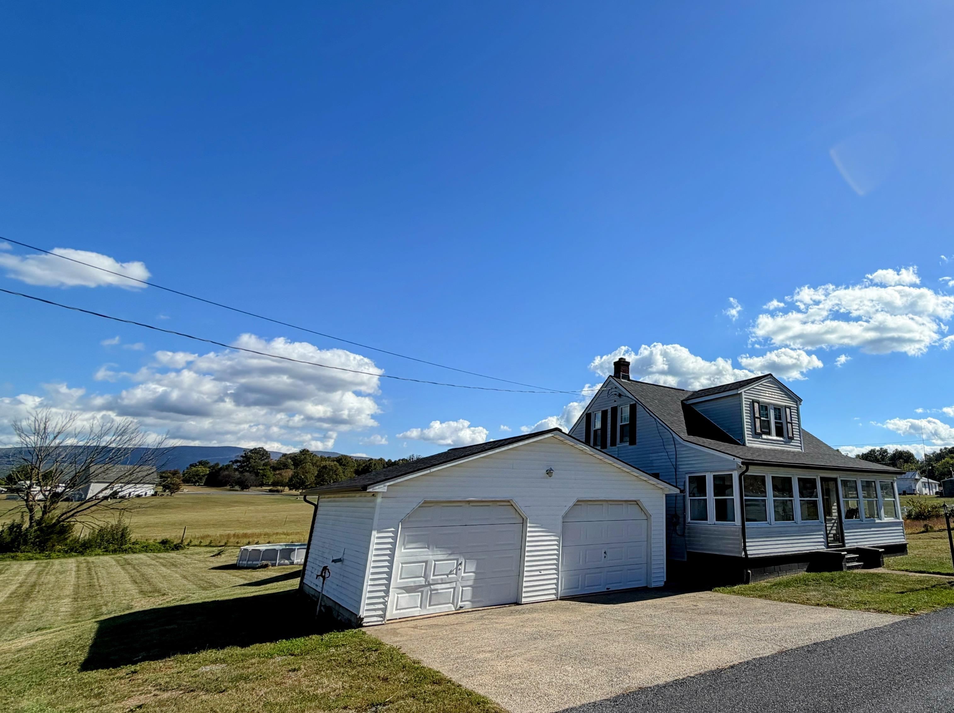 2956 BLOSE RD, ELKTON, Virginia 22827, 2 Bedrooms Bedrooms, ,1 BathroomBathrooms,Residential,2956 BLOSE RD,668782 MLS # 668782 2956 BLOSE RD, ELKTON, Virginia 22827, 2 Bedrooms Bedrooms, ,1 BathroomBathrooms,Residential,2956 BLOSE RD,668782 MLS # 668782