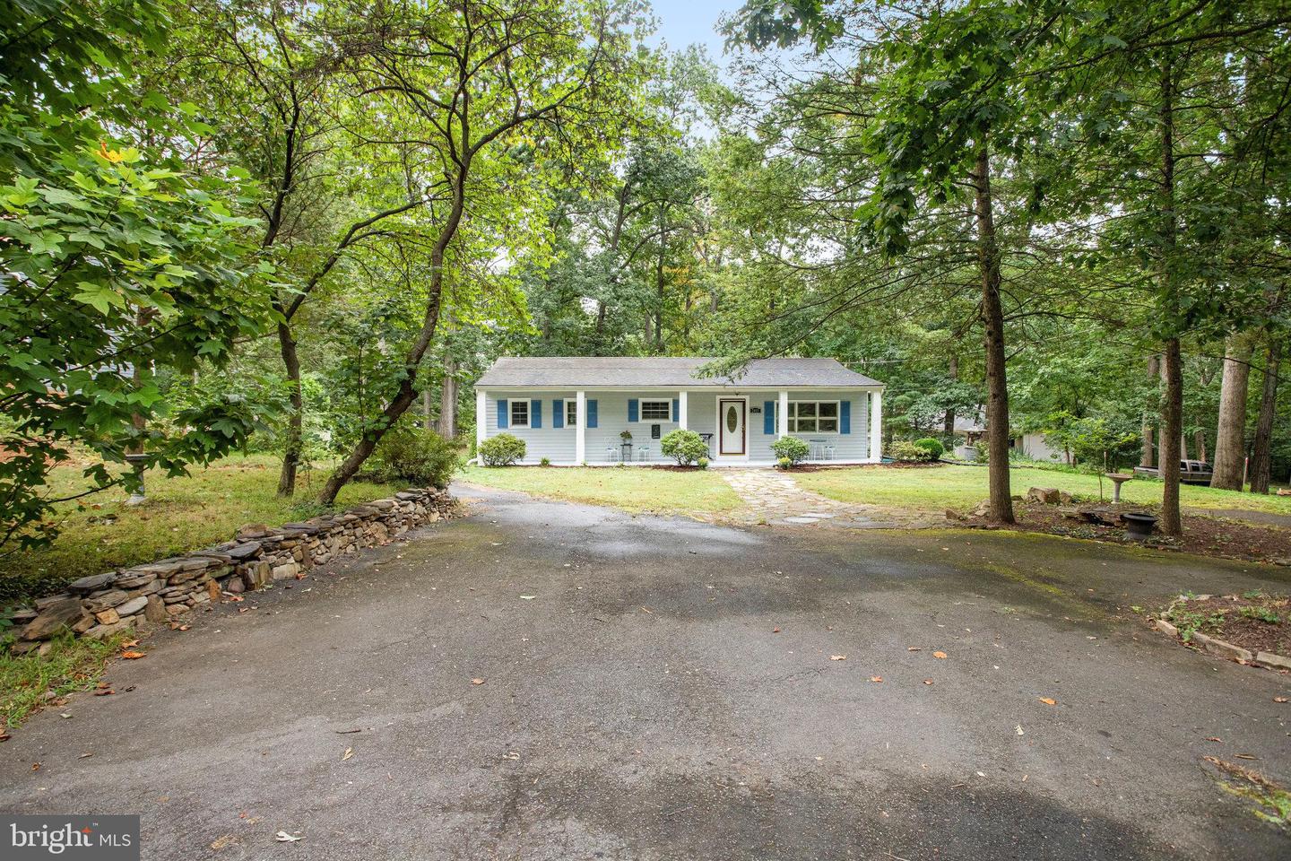 2405 RAYMOND PL, HAYMARKET, Virginia 20169, 3 Bedrooms Bedrooms, ,1 BathroomBathrooms,Residential,For sale,2405 RAYMOND PL,VAPW2101488 MLS # VAPW2101488