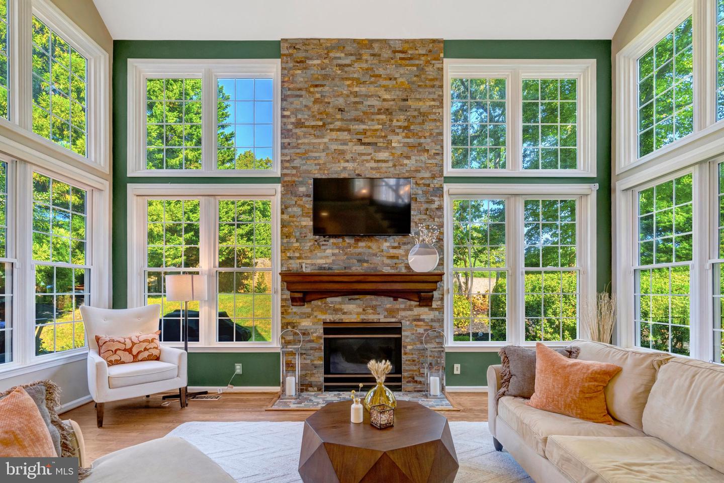 7834 PREAKNESS LN, FAIRFAX STATION, Virginia 22039, 4 Bedrooms Bedrooms, ,4 BathroomsBathrooms,Residential,For sale,7834 PREAKNESS LN,VAFX2261570 MLS # VAFX2261570