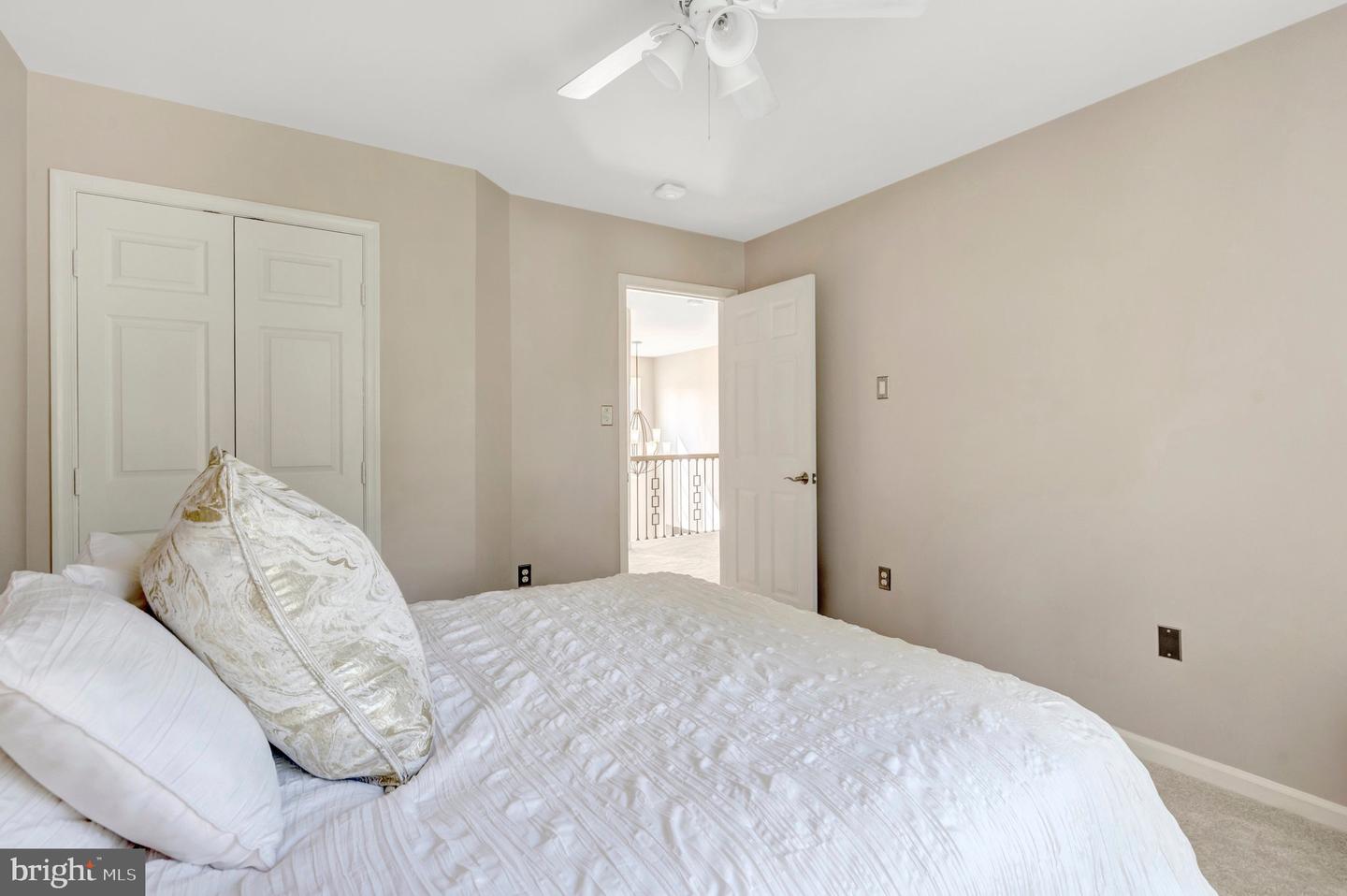 7834 PREAKNESS LN, FAIRFAX STATION, Virginia 22039, 4 Bedrooms Bedrooms, ,4 BathroomsBathrooms,Residential,For sale,7834 PREAKNESS LN,VAFX2261570 MLS # VAFX2261570
