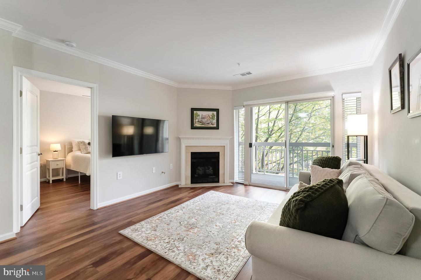 12913 ALTON SQ #217, HERNDON, Virginia 20170, 1 Bedroom Bedrooms, ,1 BathroomBathrooms,Residential,For sale,12913 ALTON SQ #217,VAFX2263172 MLS # VAFX2263172