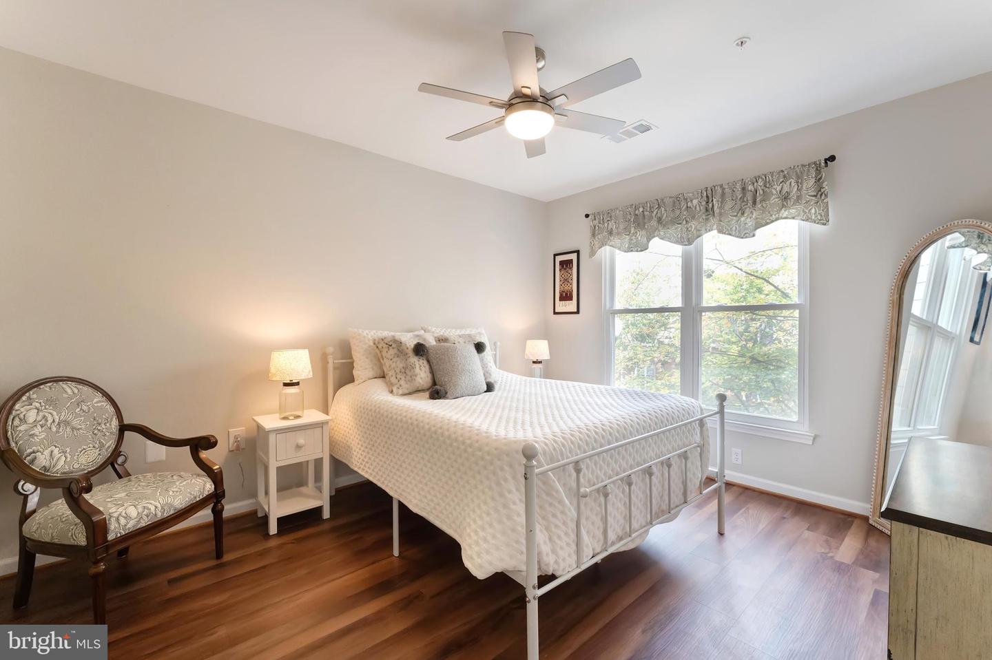 12913 ALTON SQ #217, HERNDON, Virginia 20170, 1 Bedroom Bedrooms, ,1 BathroomBathrooms,Residential,For sale,12913 ALTON SQ #217,VAFX2263172 MLS # VAFX2263172