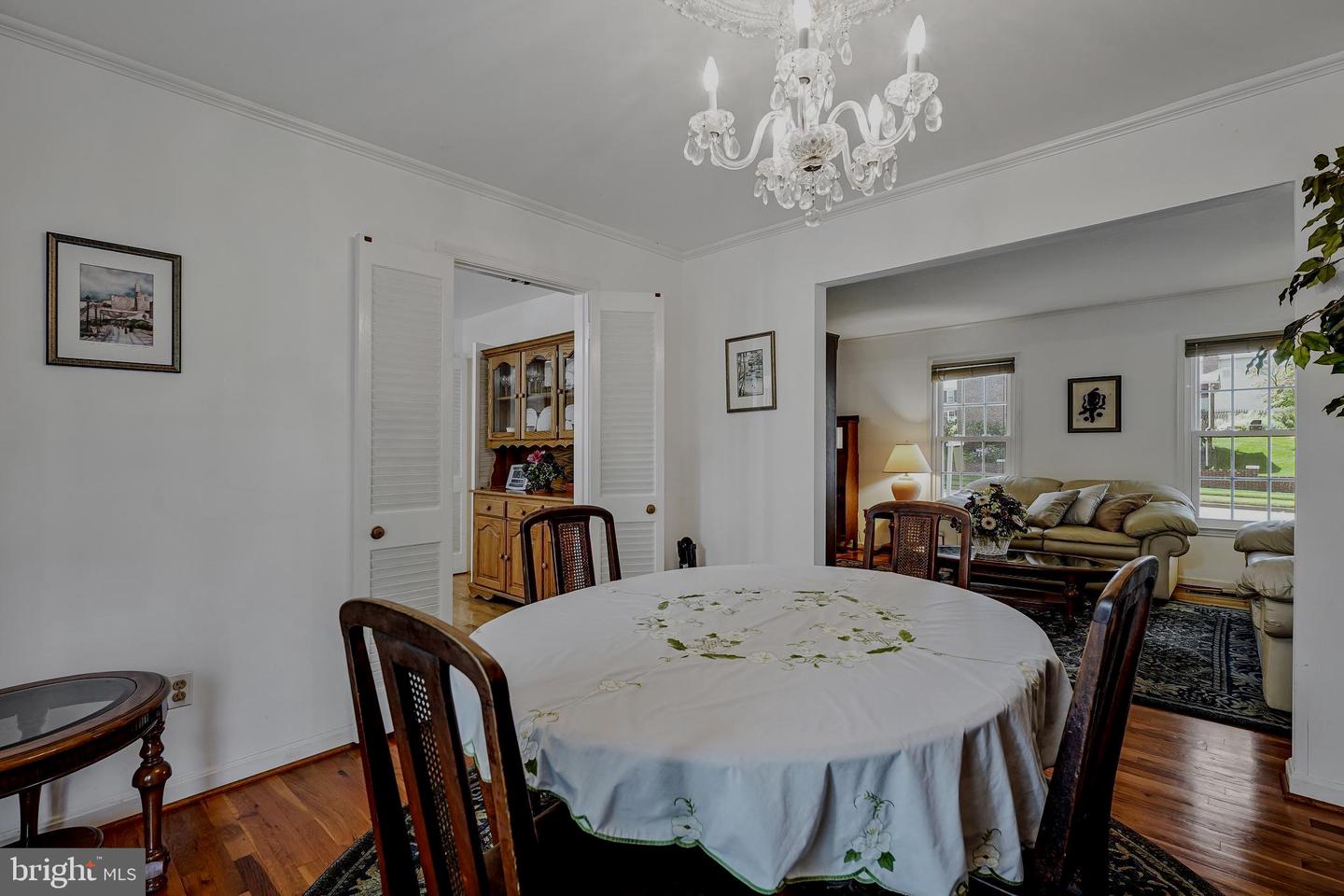 1811 SAINT ROMAN DR, VIENNA, Virginia 22182, 6 Bedrooms Bedrooms, ,3 BathroomsBathrooms,Residential,For sale,1811 SAINT ROMAN DR,VAFX2264176 MLS # VAFX2264176