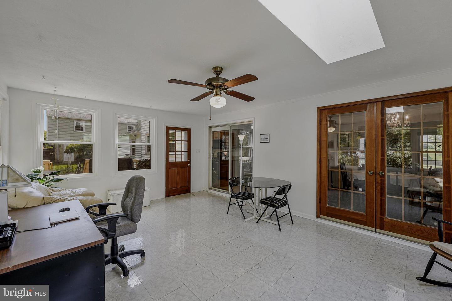 1811 SAINT ROMAN DR, VIENNA, Virginia 22182, 6 Bedrooms Bedrooms, ,3 BathroomsBathrooms,Residential,For sale,1811 SAINT ROMAN DR,VAFX2264176 MLS # VAFX2264176