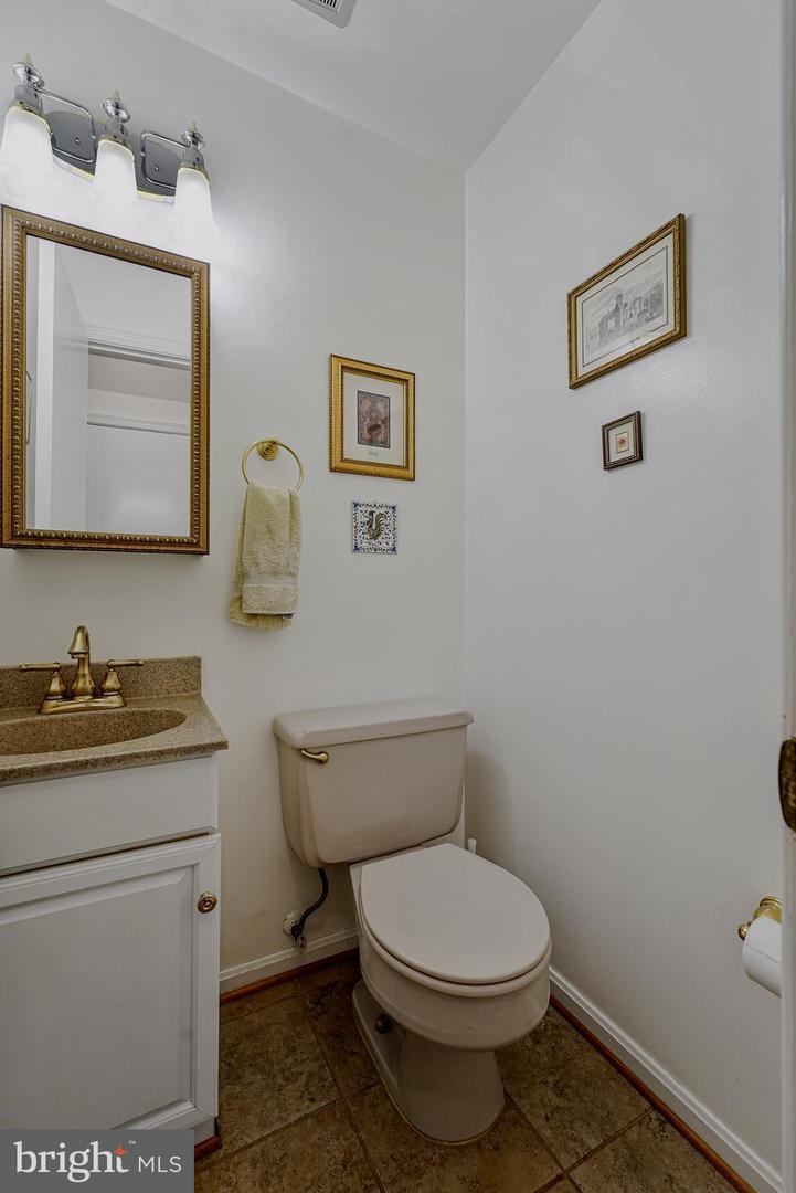 1811 SAINT ROMAN DR, VIENNA, Virginia 22182, 6 Bedrooms Bedrooms, ,3 BathroomsBathrooms,Residential,For sale,1811 SAINT ROMAN DR,VAFX2264176 MLS # VAFX2264176