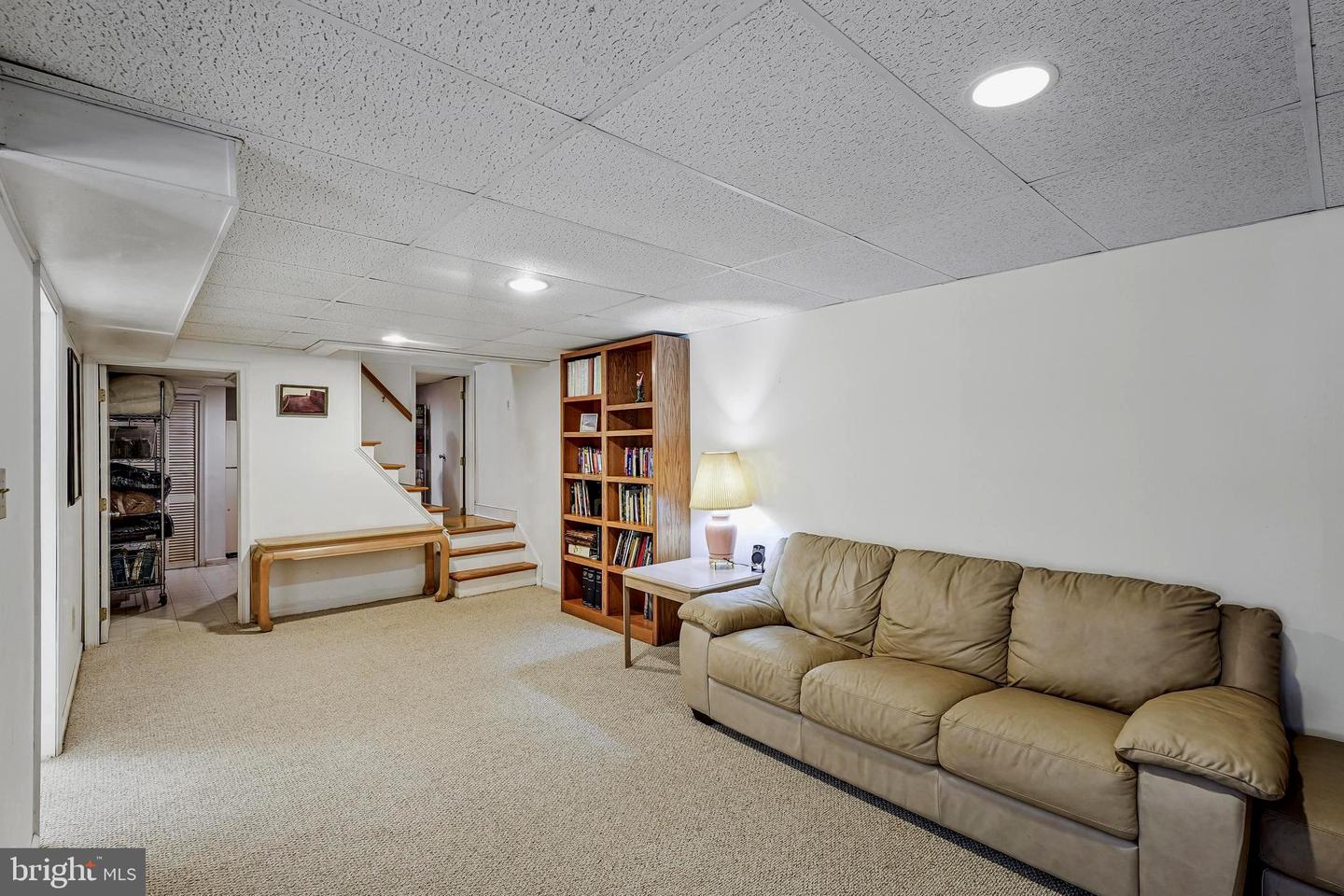 1811 SAINT ROMAN DR, VIENNA, Virginia 22182, 6 Bedrooms Bedrooms, ,3 BathroomsBathrooms,Residential,For sale,1811 SAINT ROMAN DR,VAFX2264176 MLS # VAFX2264176